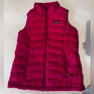Girls M Patagonia vest pink down filling